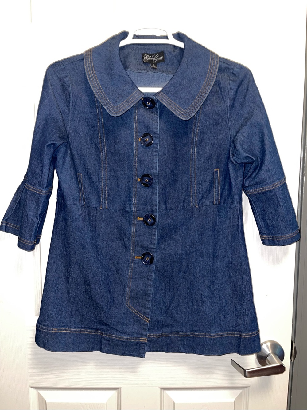 Eden Court woman denim’s blouse